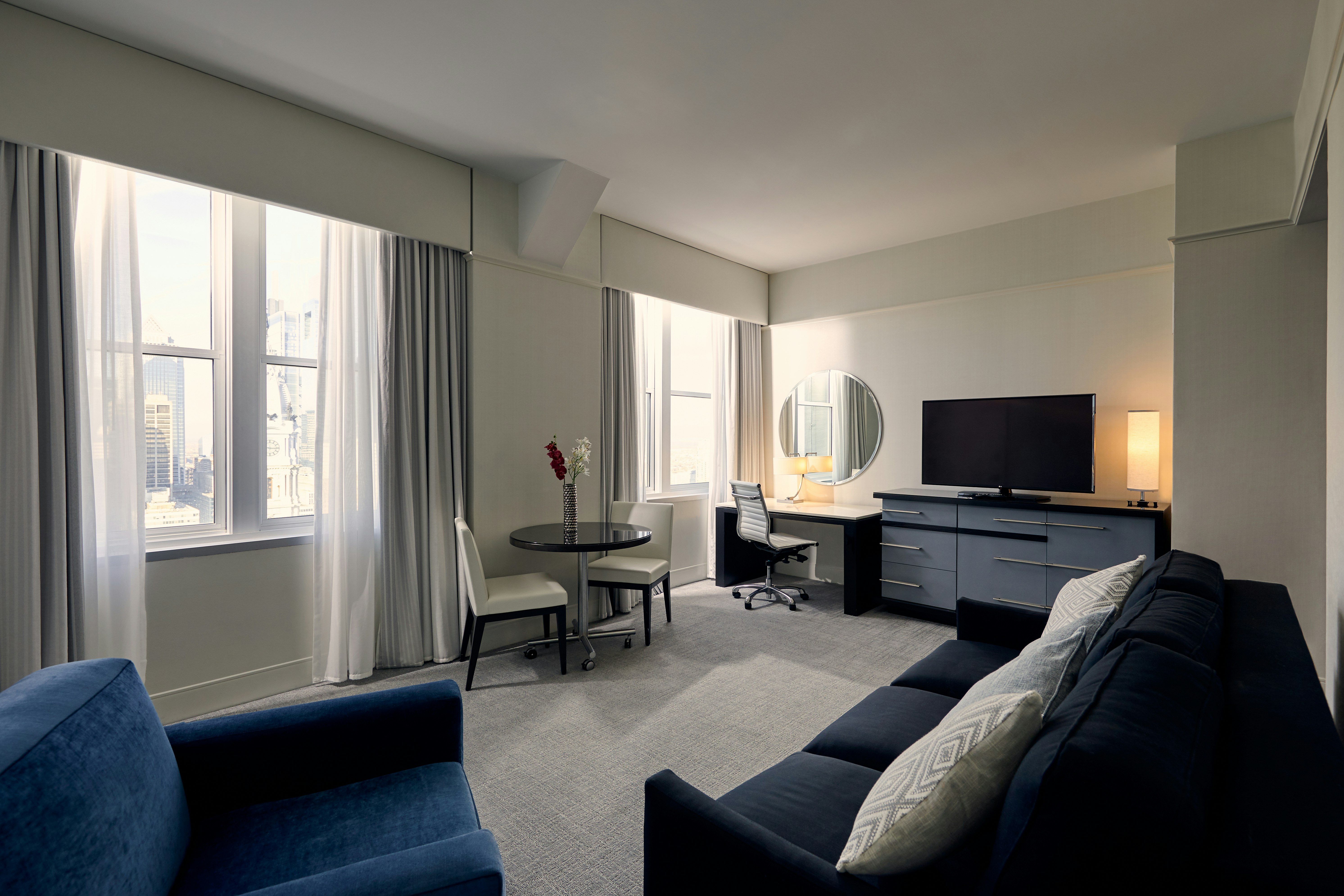 Skyline, Luxury, Suite, King Bed