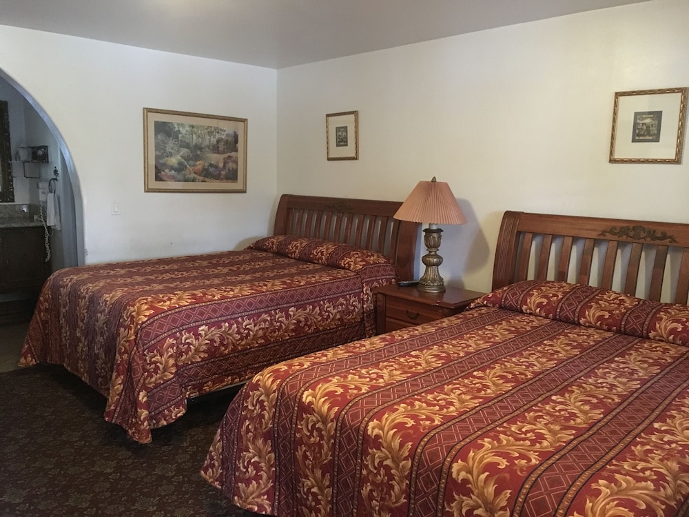 Chantico Inn 25/70