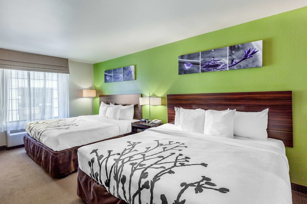 Sleep Inn & Suites Hewitt - South Waco 8/29