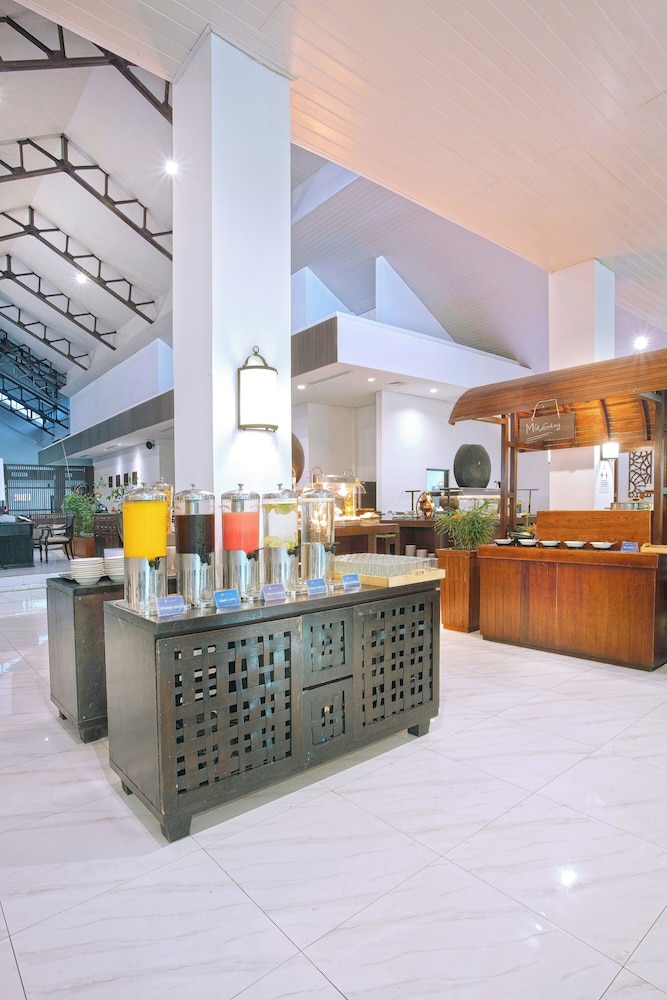 Lido Lake Resort by MNC Hotel 7/63