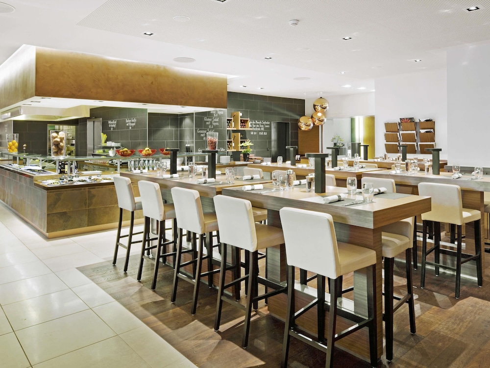 Movenpick Hotel Zurich Airport 47/68