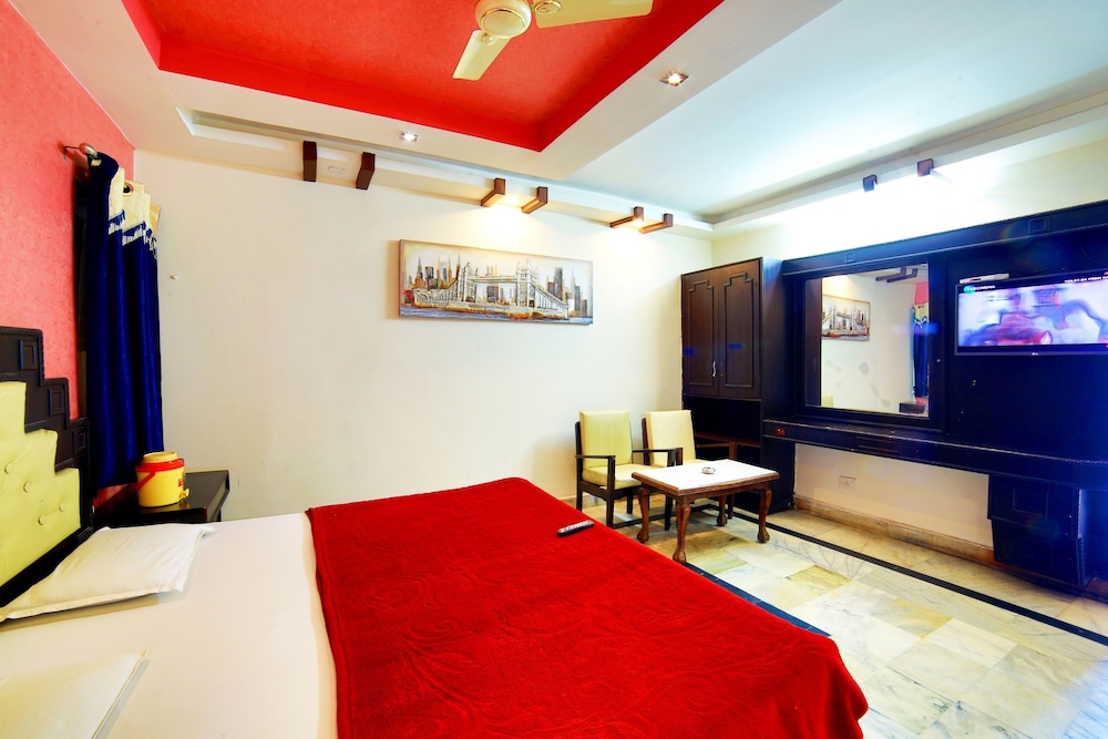 Hotel Mamta Palace 17/25
