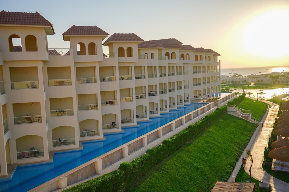 Xanadu Makadi Bay 8/67