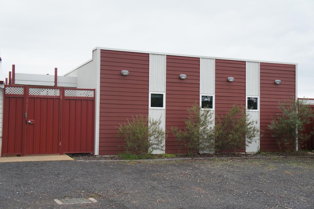 HEYFIELD RAILWAY HOTEL 13/19