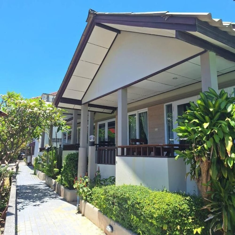Baan Fah Resort 8/89