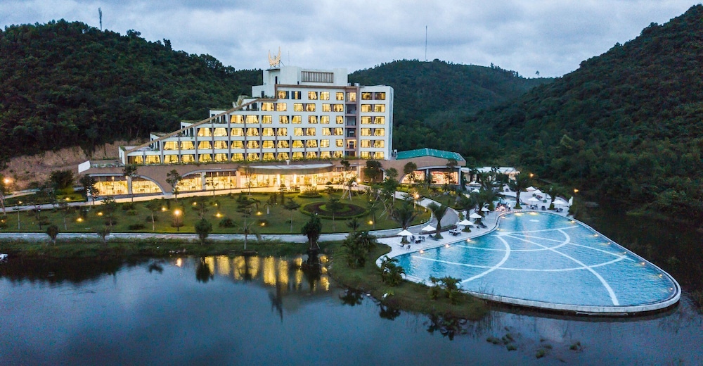 Muong Thanh Luxury Dien Lam Hotel 31/61
