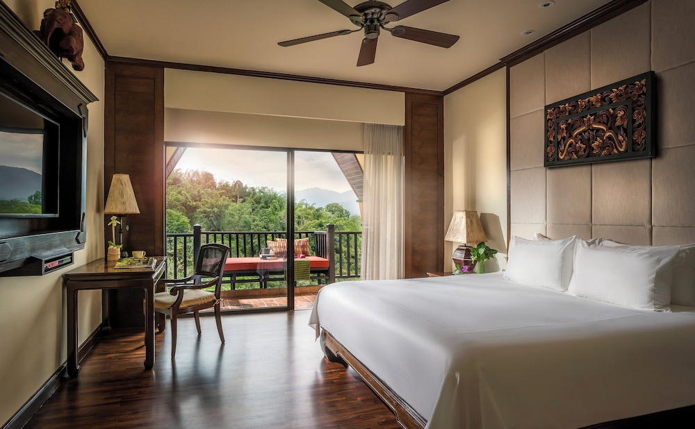 Deluxe, King Bed, Country View