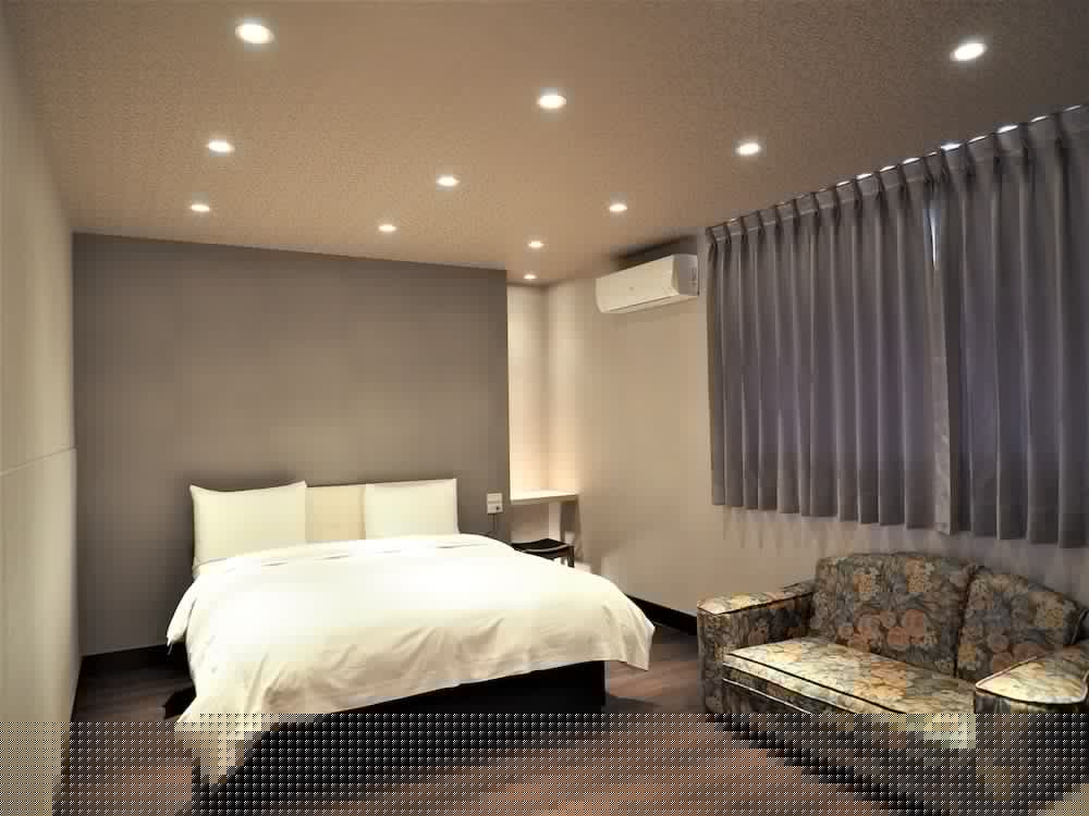 Day-Chen Hotel 6/47