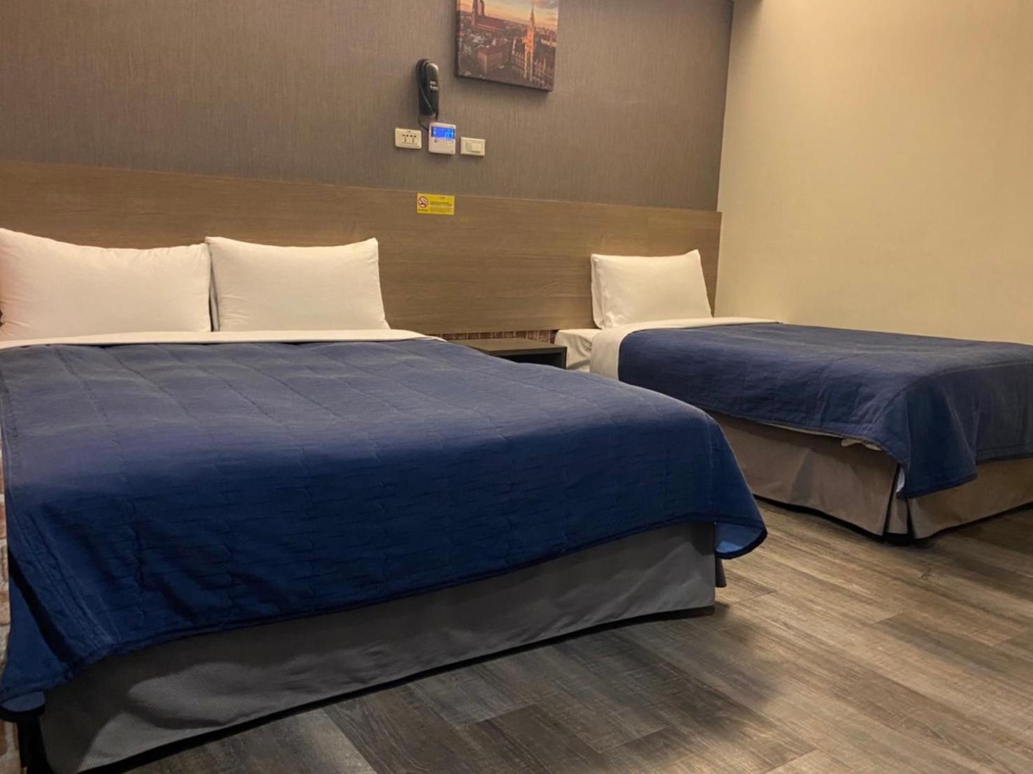 Loft, Suite