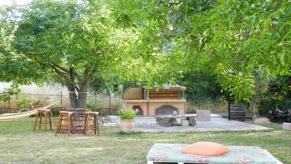 Villa Karidia 48/50