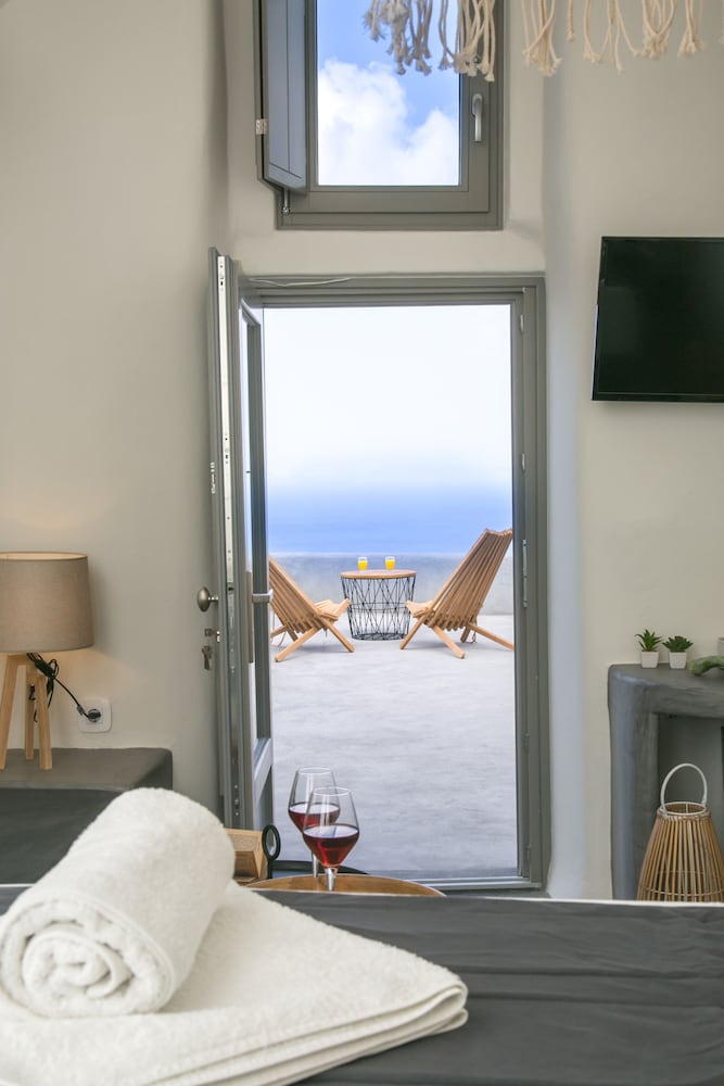 Santorini Villas 14/45
