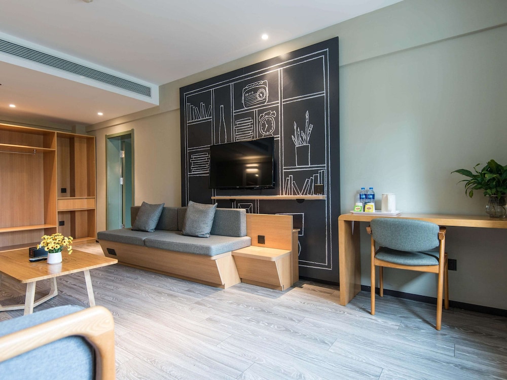 Ibis Lanzhou Dongfanghong Plaza Hotel 45/69