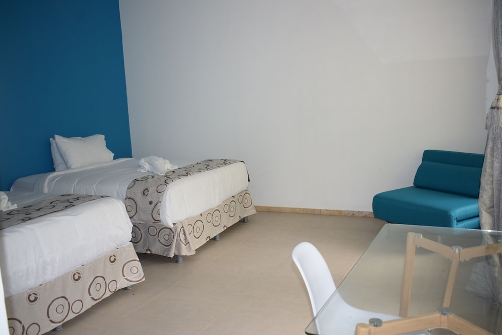 Hotel Quelitales 19/50