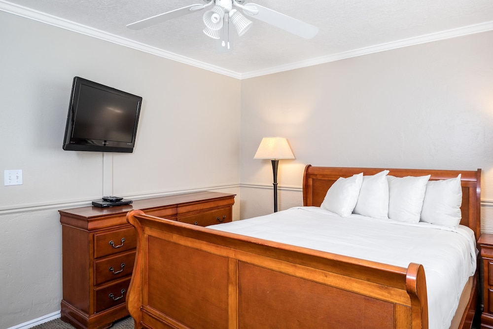 2 BEDROOMS, APARTMENT