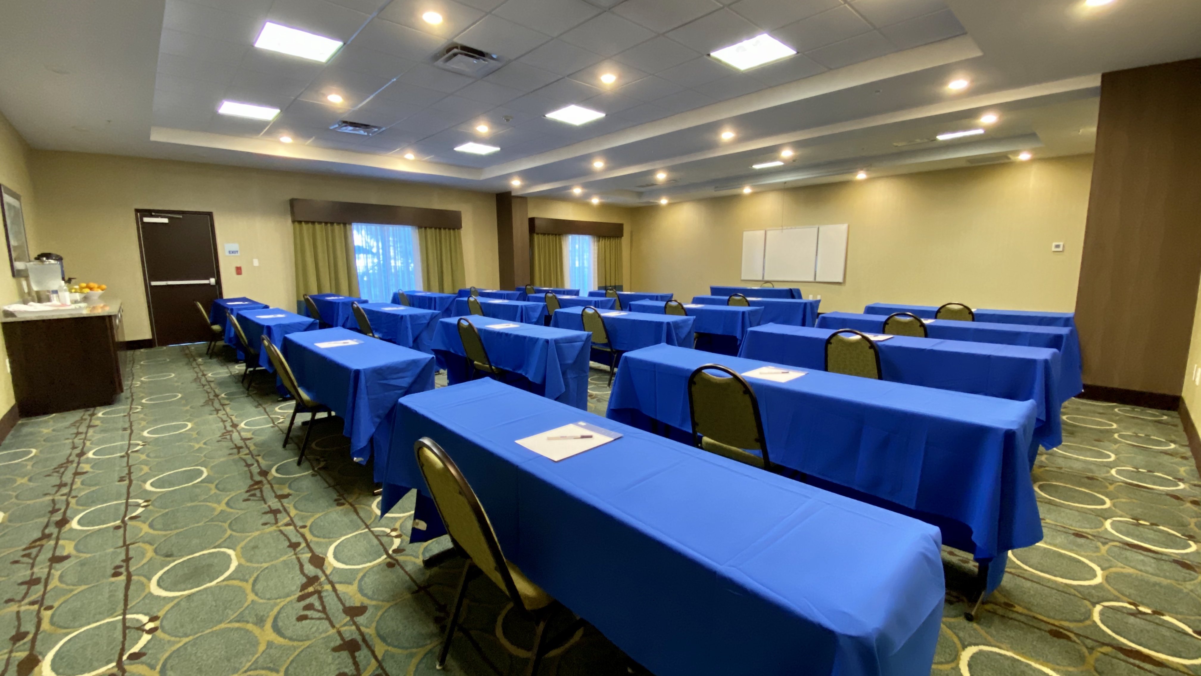 Holiday Inn Express Hotel And Suites Orlando East Ucf Area 41/50