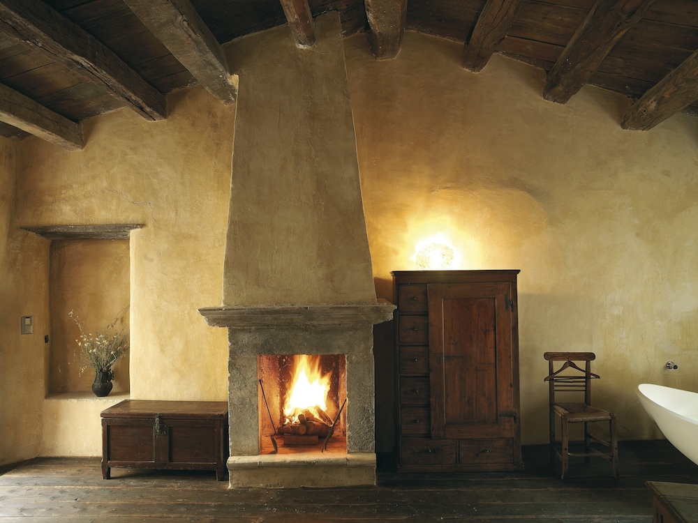 SEXTANTIO ALBERGO DIFFUSO 36/50