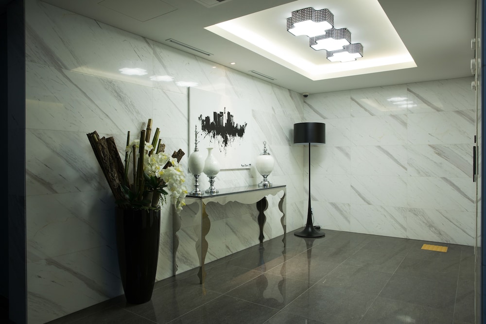 Mate Hotel Bundang 12/50