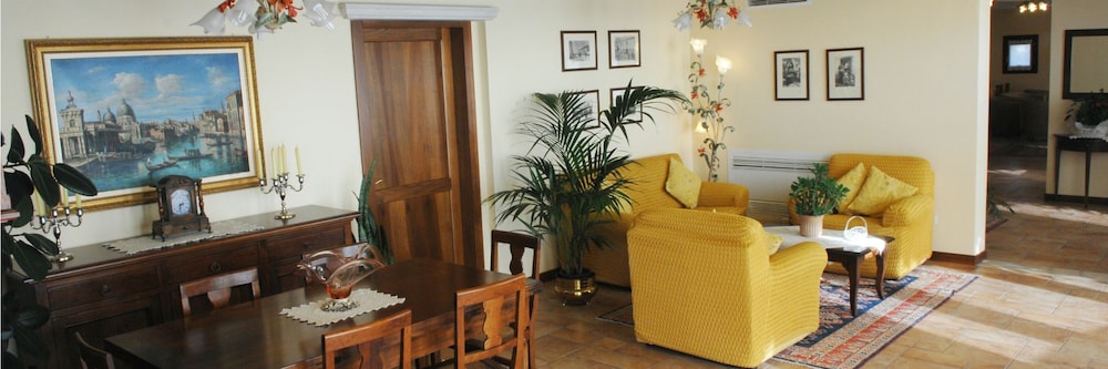 Villa Serena 14/36