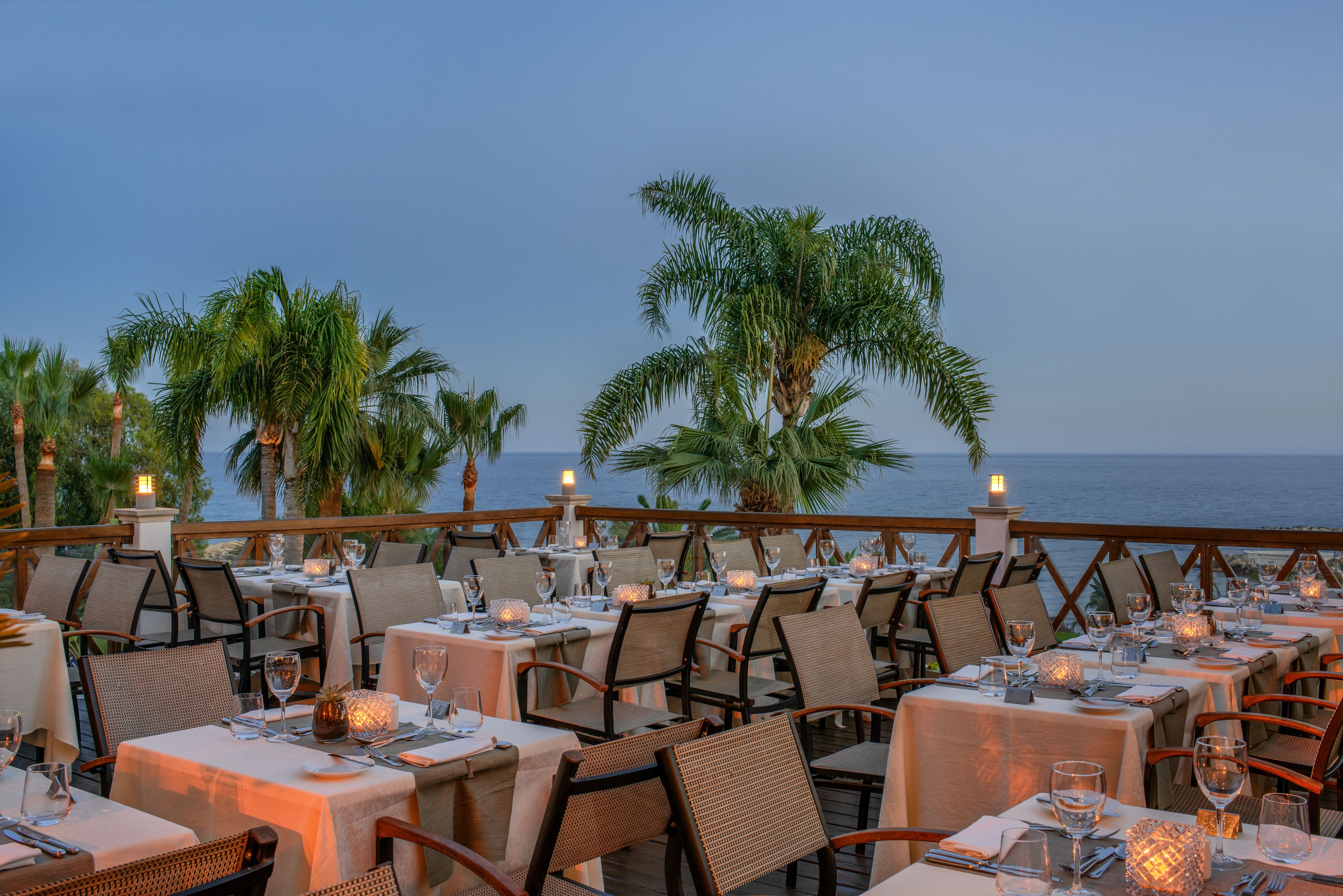 Mediterranean Beach Hotel 61/71