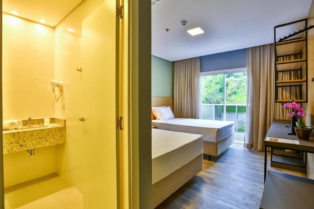 Master, Double Bed, Lake View، Grand Suites Family Resort By Atlantica 5/5