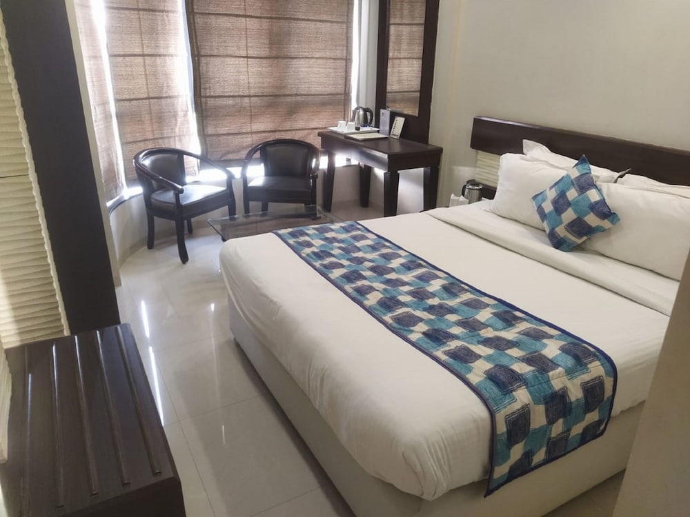 Hotel Shree Narayana 4/28
