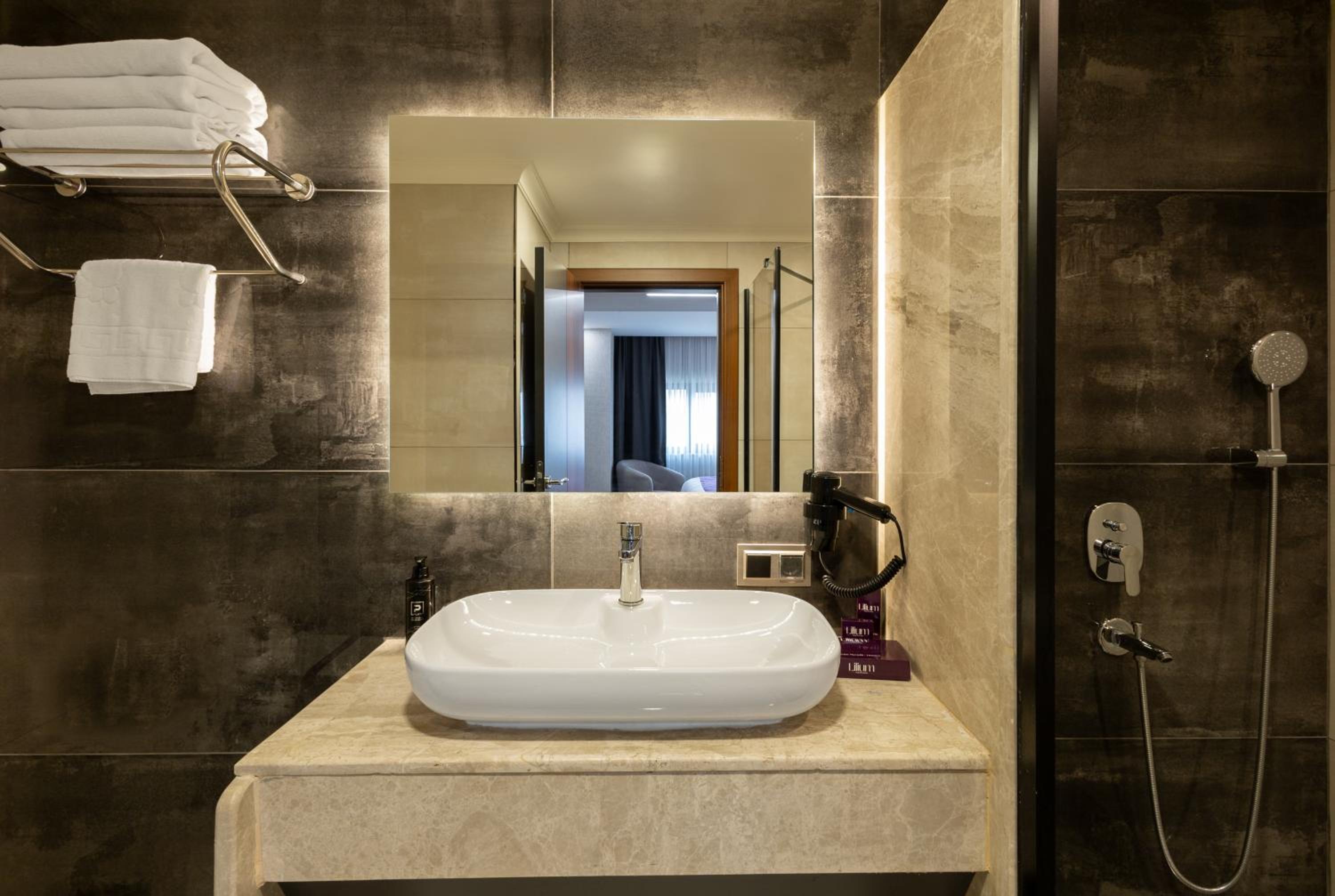Standard, Double or Twin Bed, Lilium Hotel & Suites Bursa 5/7