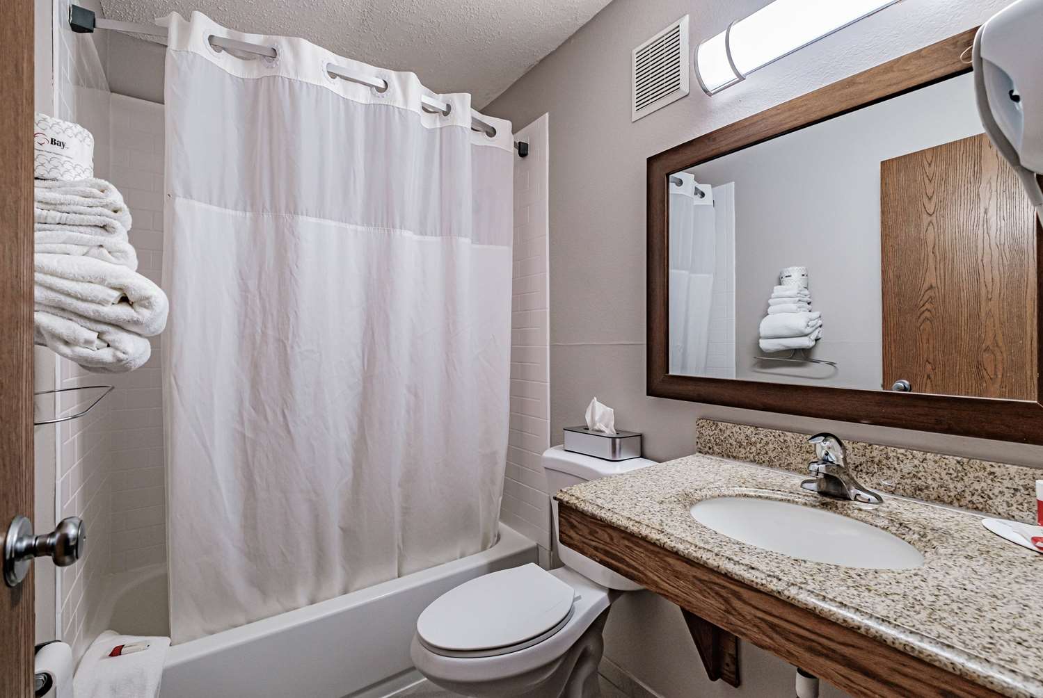 Days Inn by Wyndham Brunswick Bath Area 55/59