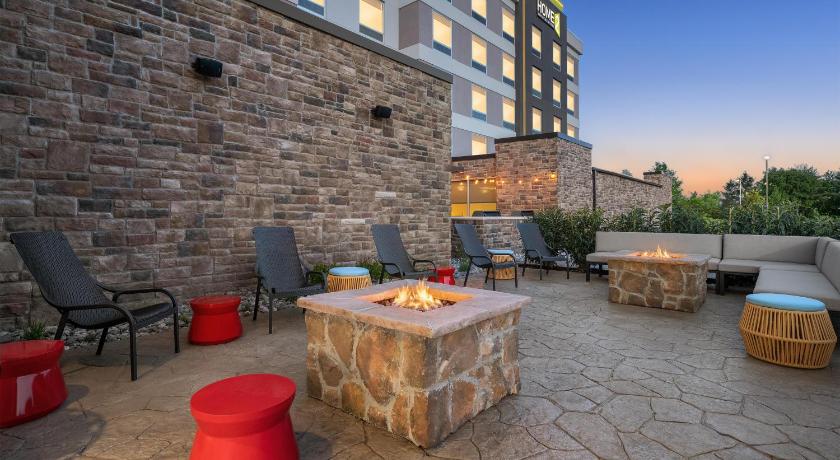 Home2 Suites by Hilton Burlington, NJ 32/36