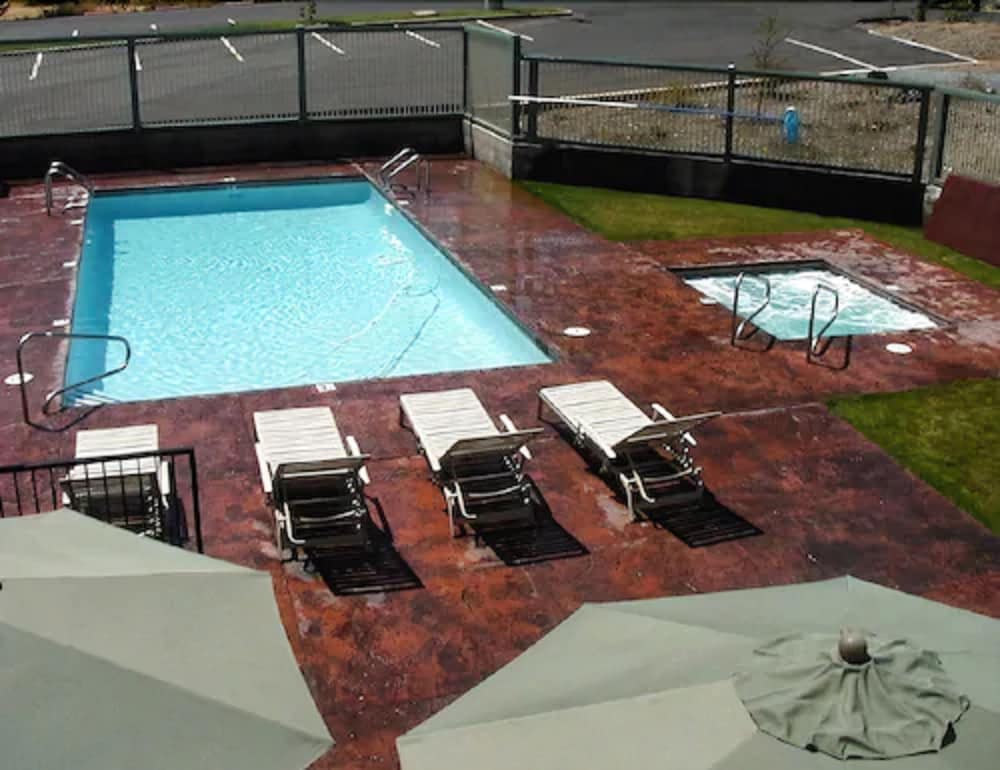 Murphys Suites 37/66