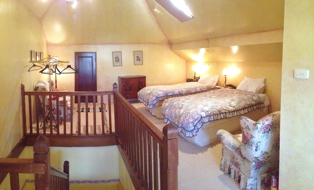 Buxton Manor 8/50