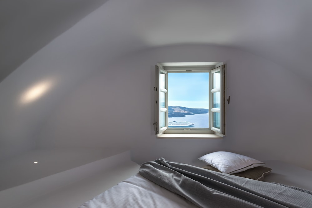 Nefeles Luxury Suites 16/49