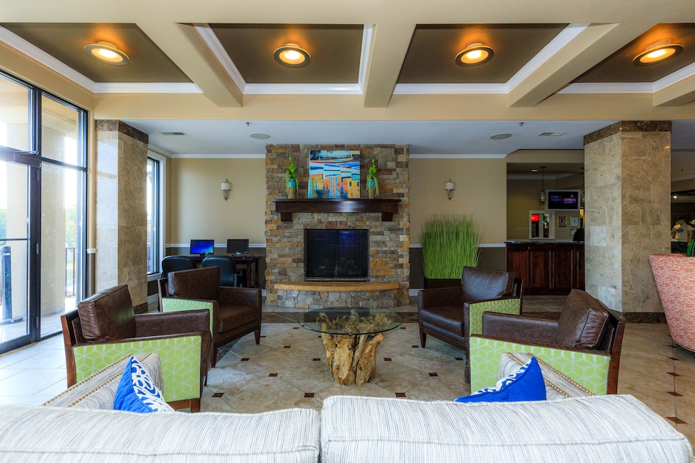 Camden On the Lake Resort Spa Yacht Club 39/68