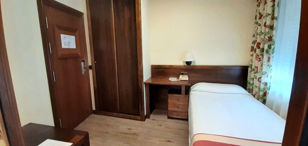 Hotel Urogallo (ex Husa) 14/46