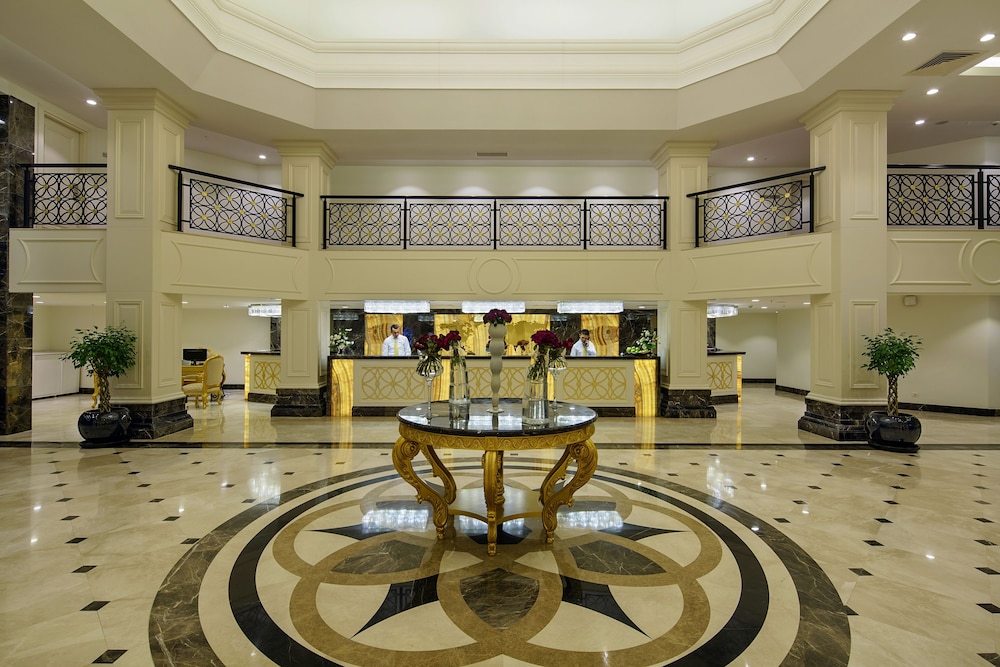 Bellis Deluxe Hotel 67/89