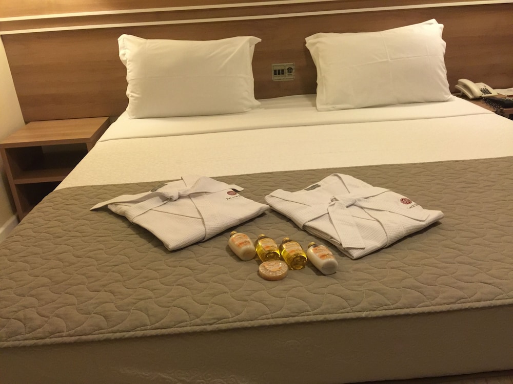 PALACE HOTEL 23/53