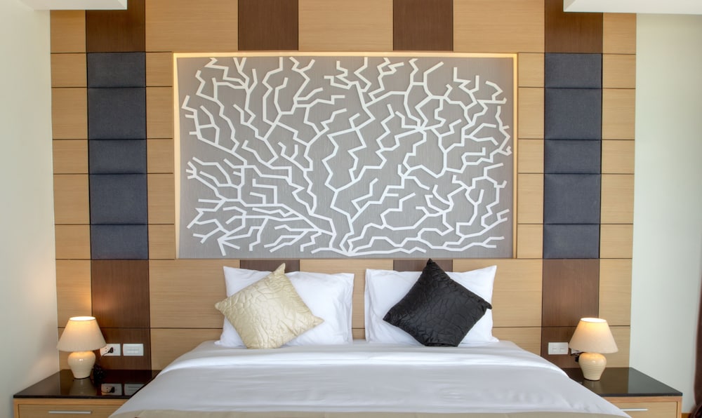 Aqua Resort Phuket 27/70