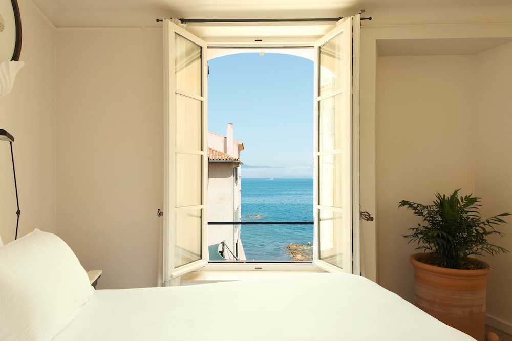 Hotel La Ponche 26/78