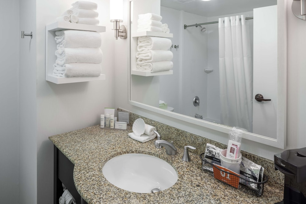 Hampton Inn Austin NW near The Domain (Ex Hampton Inn Austin Arboretum Northwest) 52/55