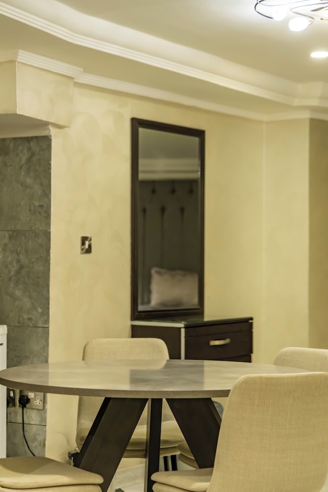 Salmiya Grand Hotel 62/67
