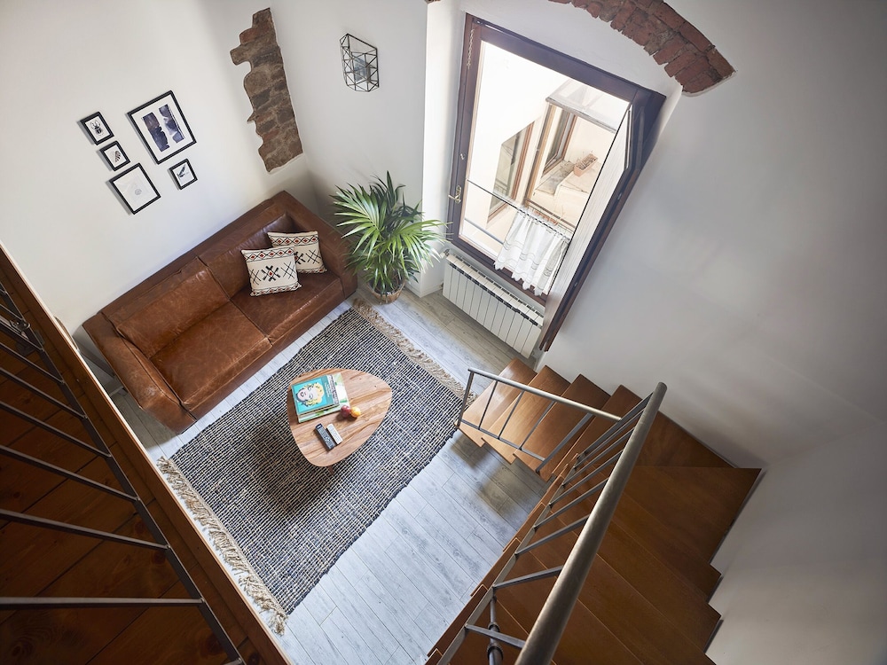 A Few Steps to The Duomo Adorable 1BD Apt 1/9