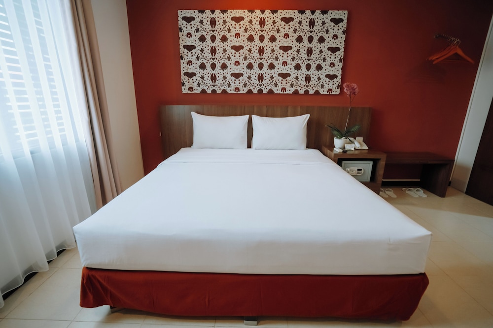Praja Hotel 7/15
