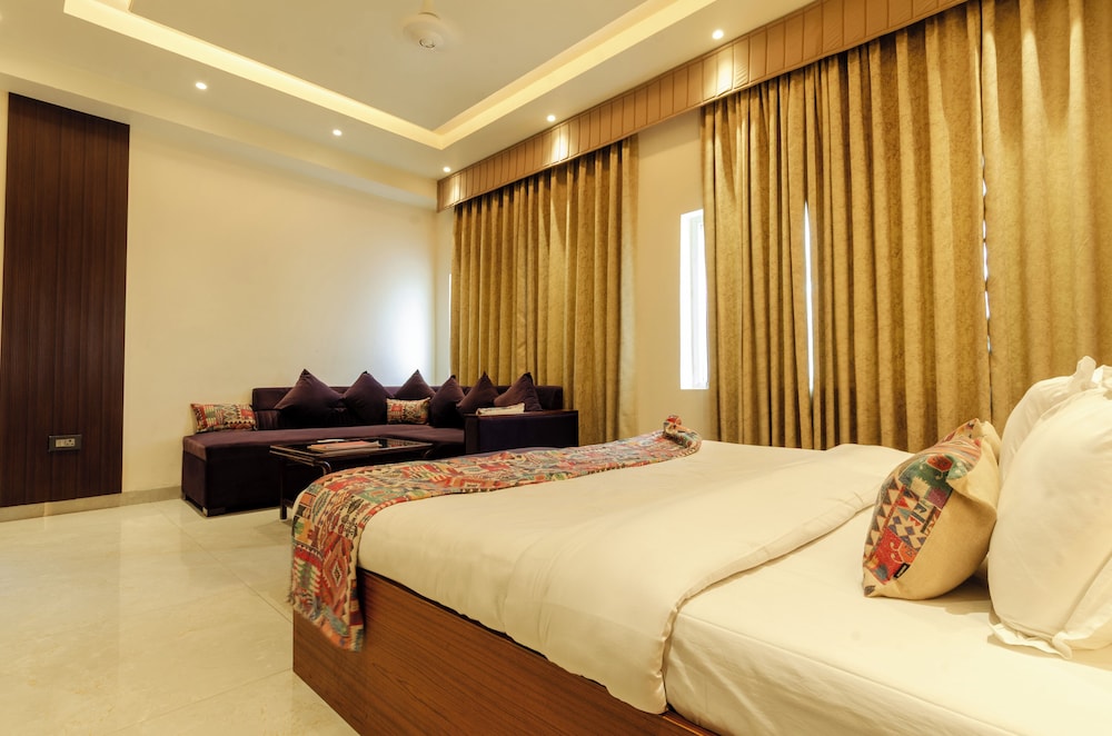 Jullundur Hotel 23/49
