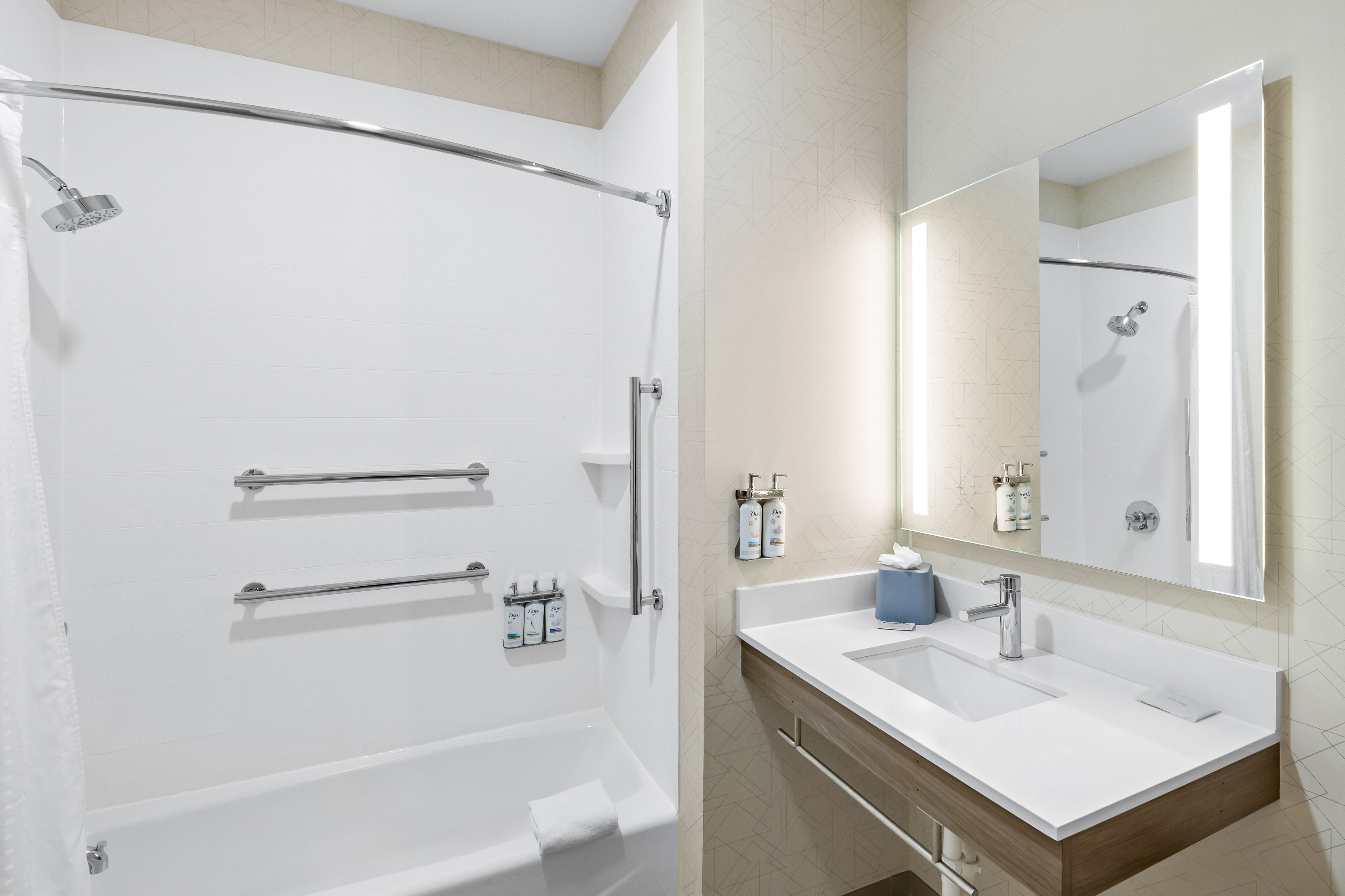 Holiday Inn Express Hotel And Suites Council Bluffs Conv Ctr Area 76/77