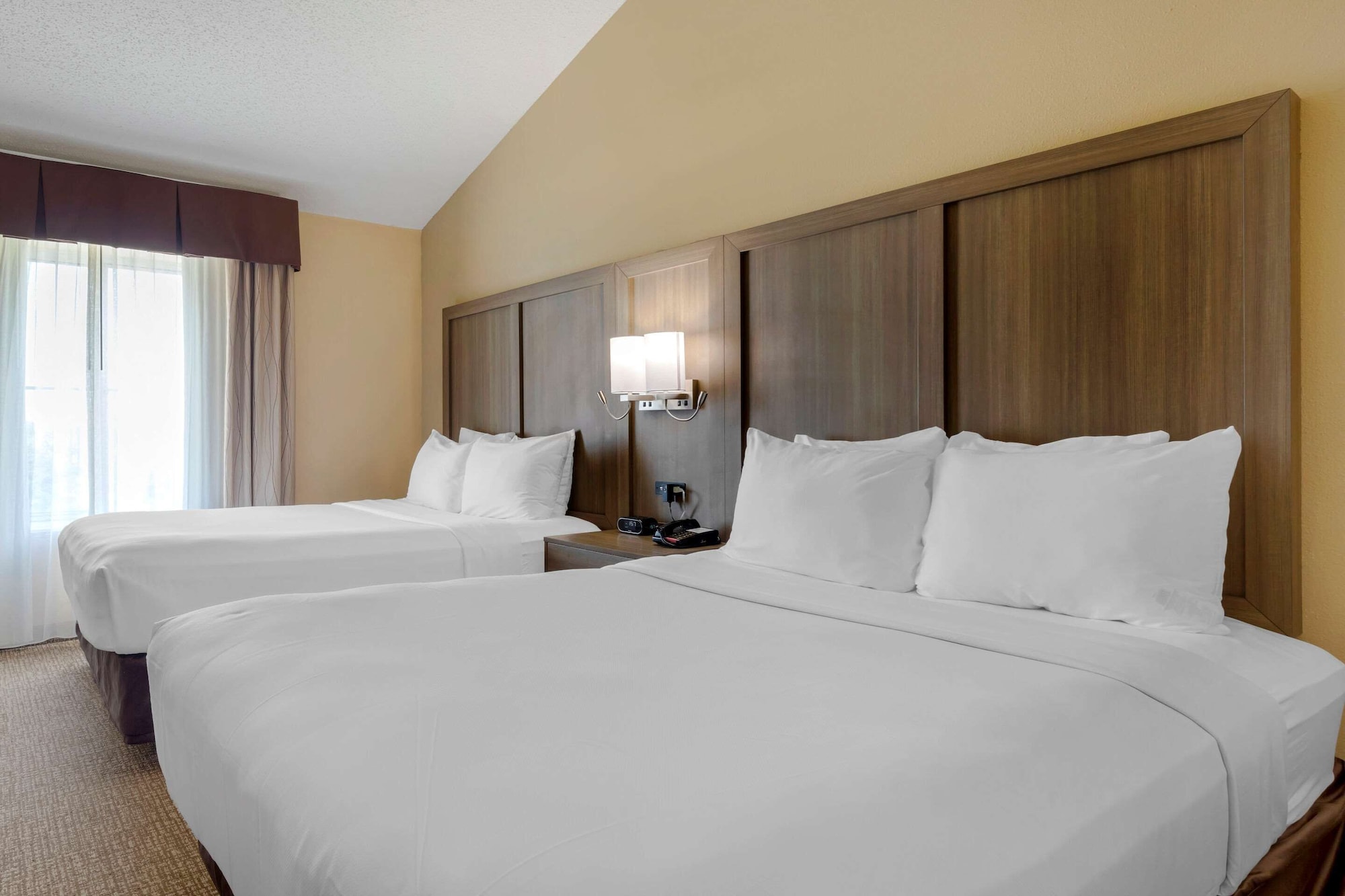 SUITE, 2 QUEEN BEDS