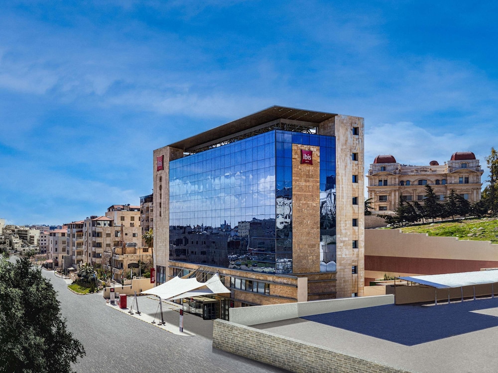 Ibis Hotel Amman 71/72