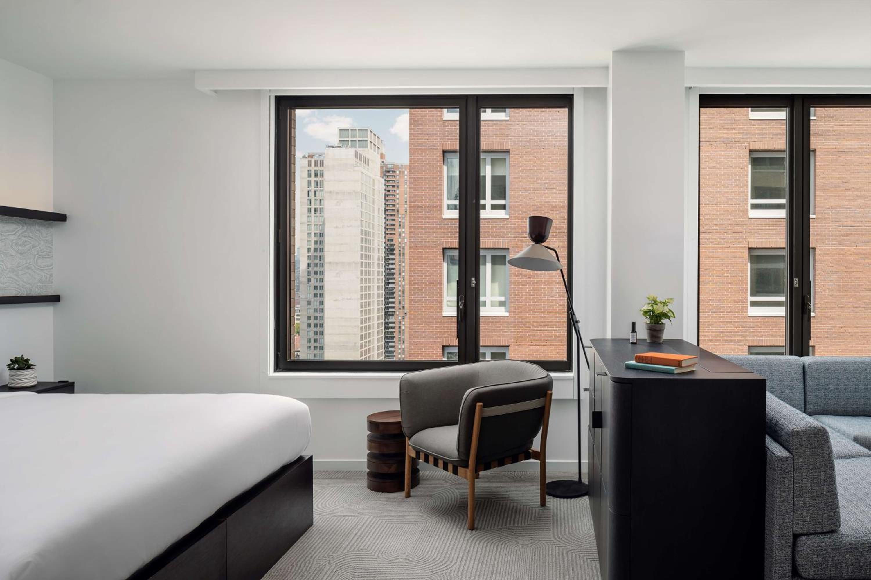 Arlo, Suite, King Bed
