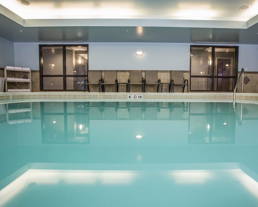 Comfort Suites Whitsett - Greensboro East Whitsett NC 9/41