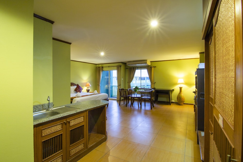 Phuphaya Resort Pattaya 47/47