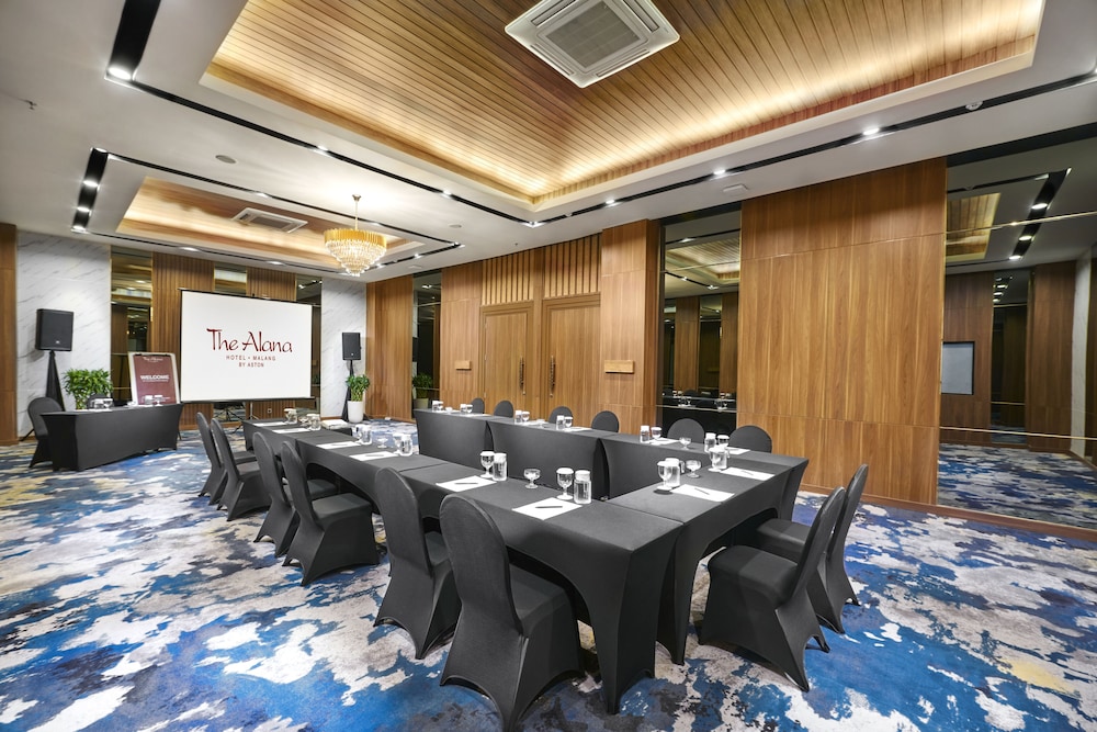 The Alana Hotel and Convention Center Malang 30/36