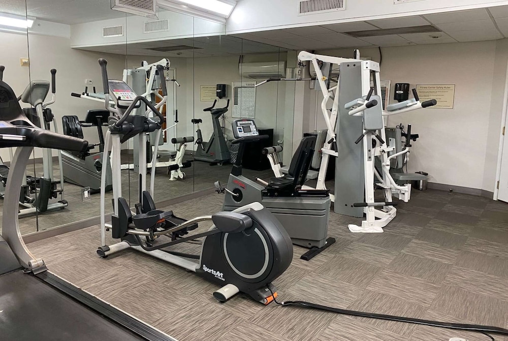 La Quinta Inn & Suites by Wyndham Ft. Lauderdale Airport 22/42